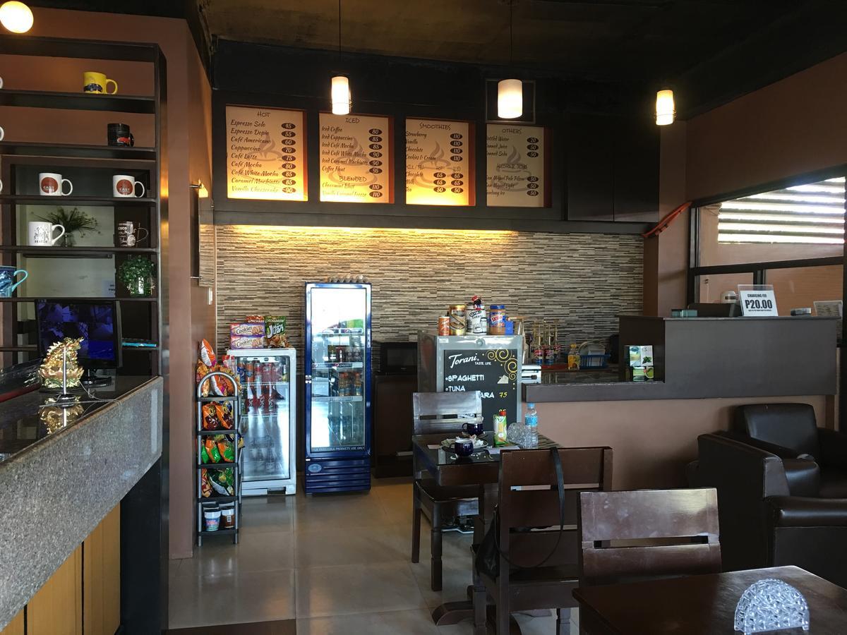 South Prince Residences And Inn Davao Экстерьер фото