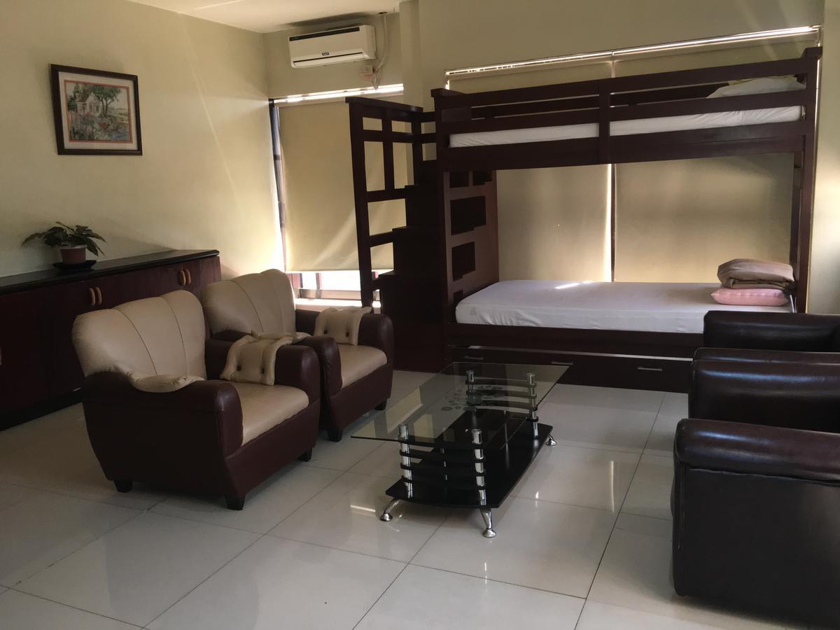 South Prince Residences And Inn Davao Экстерьер фото